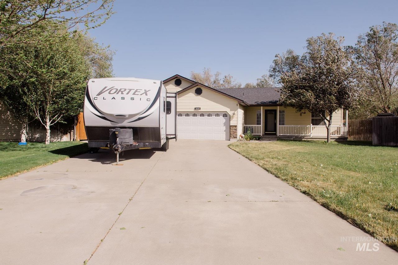1089 NW Amanda Rae, Mountain Home, ID 83647 Main Photo