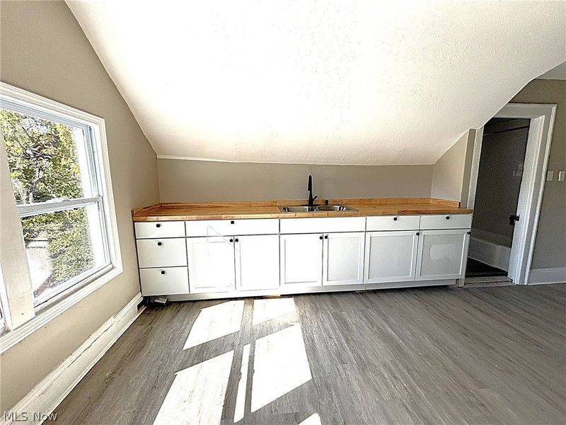 14172 Superior Road, Cleveland Heights, OH 44118 Photo 30