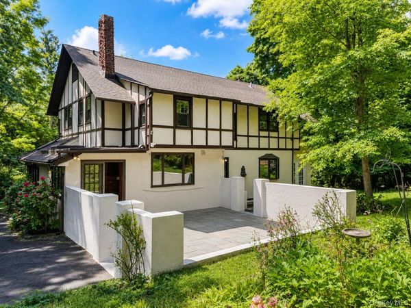 1 Edgehill Road, Glen Cove, NY 11542