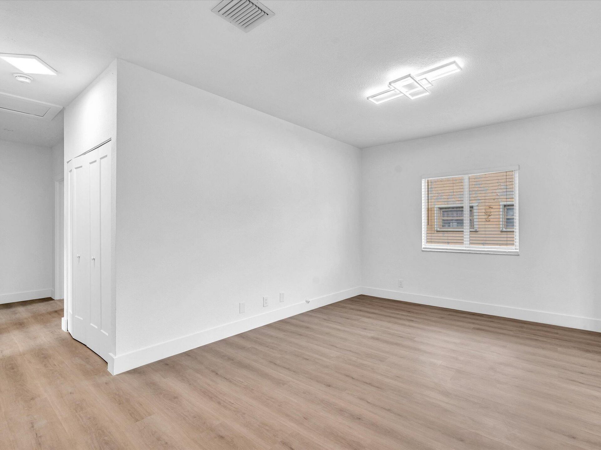 2410 NW 43rd Street, Miami, FL 33142 Photo