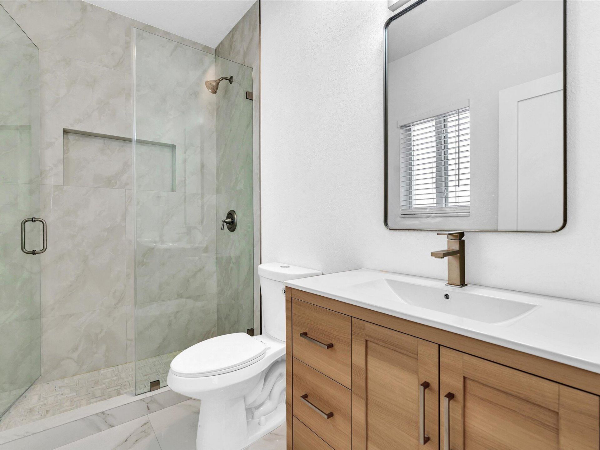 2410 NW 43rd Street, Miami, FL 33142 Photo