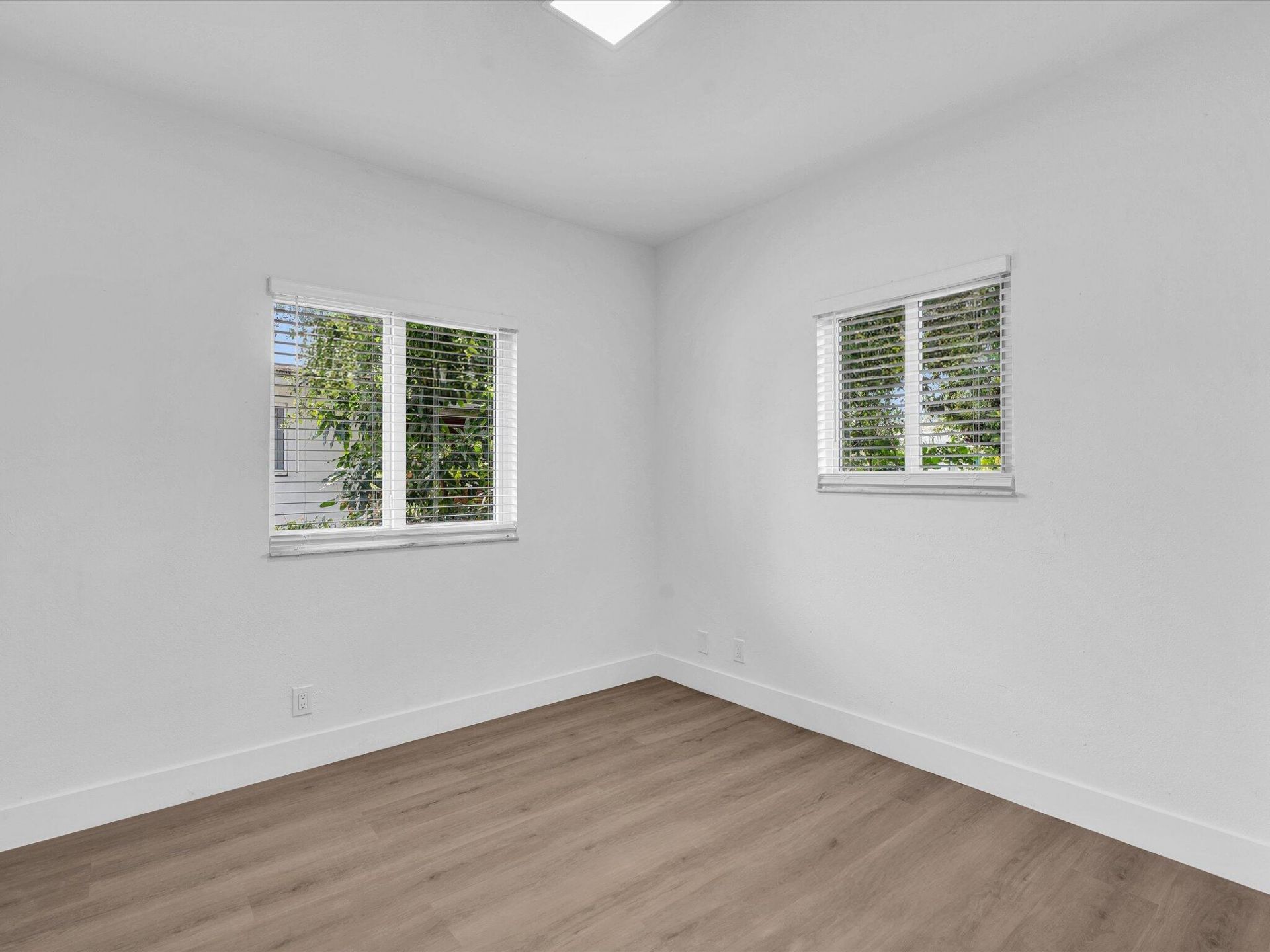 2410 NW 43rd Street, Miami, FL 33142 Photo
