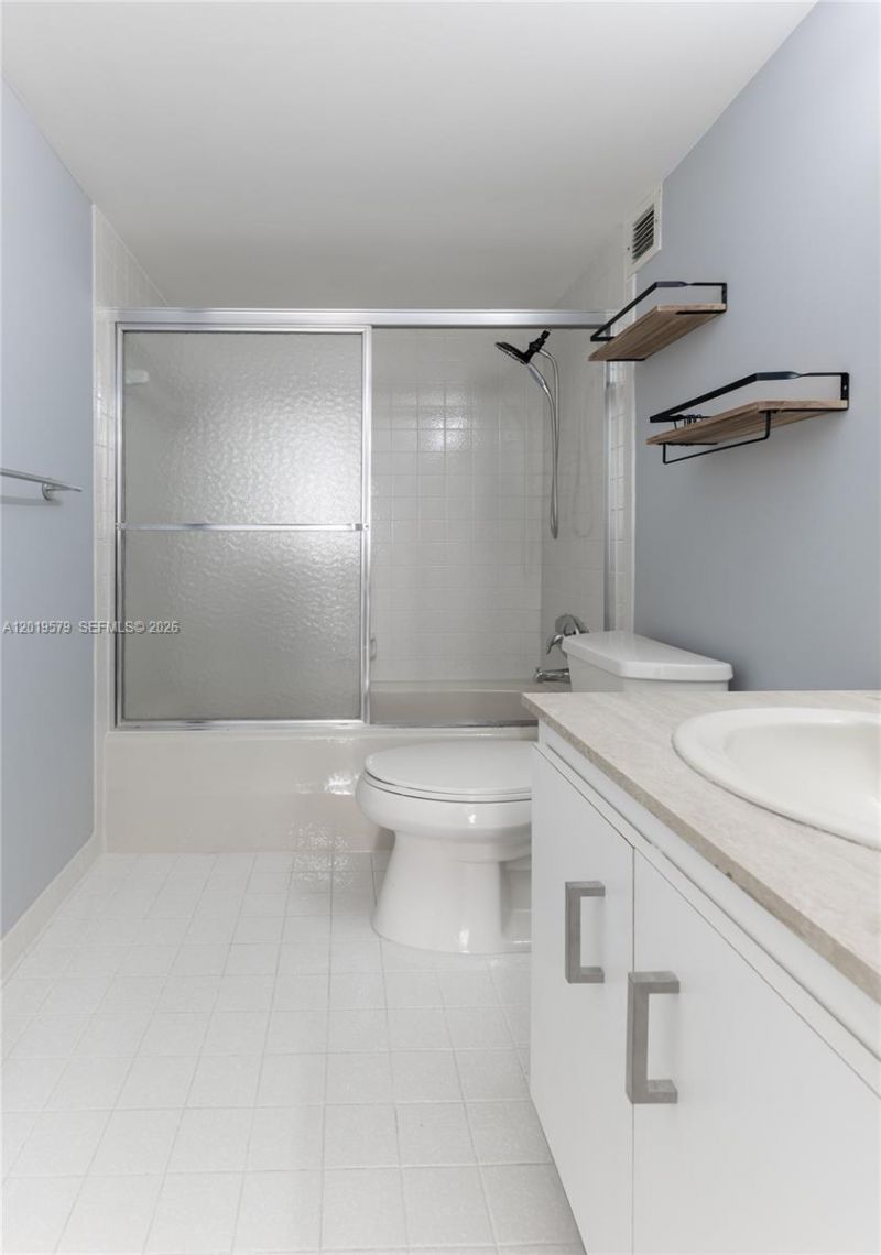 500 Three Islands Blvd , Unit 1110, Hallandale Beach, FL 33009 Photo