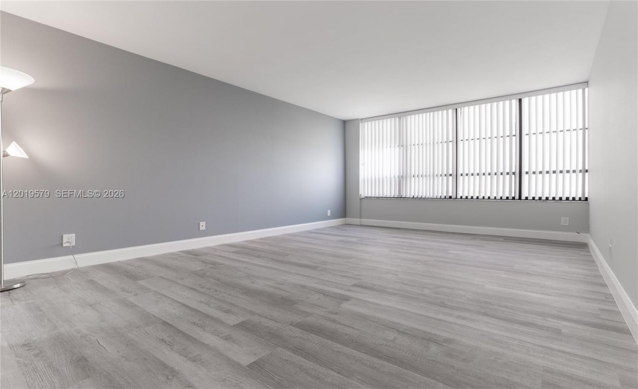 500 Three Islands Blvd , Unit 1110, Hallandale Beach, FL 33009 Photo