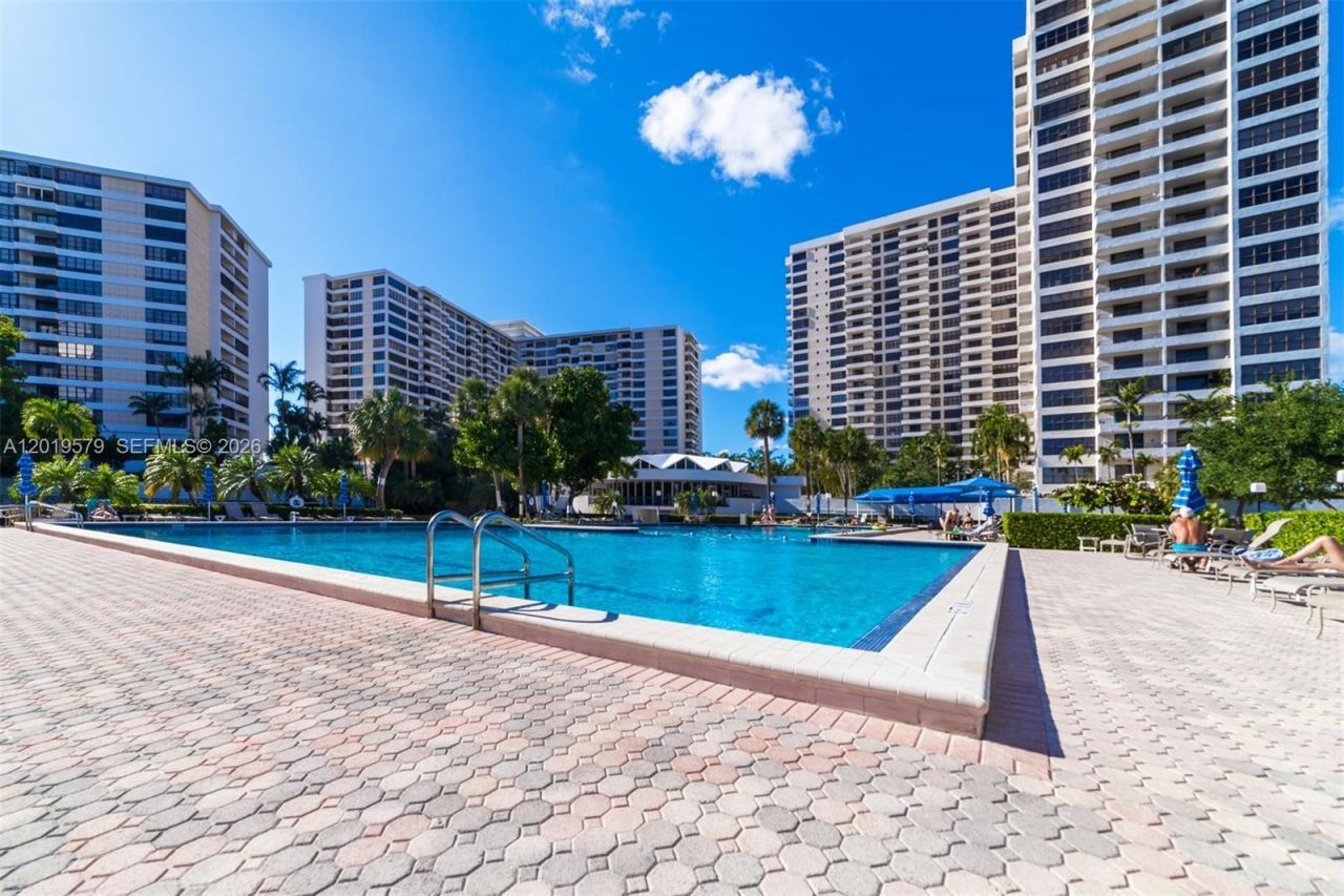 500 Three Islands Blvd , Unit 1110, Hallandale Beach, FL 33009 Photo