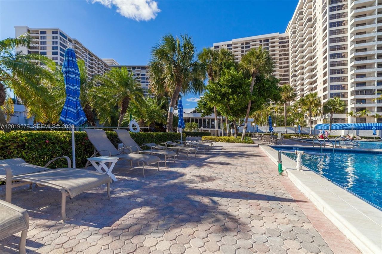500 Three Islands Blvd , Unit 1110, Hallandale Beach, FL 33009 Photo