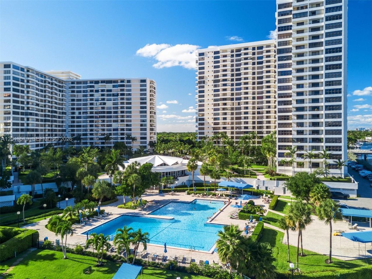 500 Three Islands Blvd , Unit 1110, Hallandale Beach, FL 33009 Photo