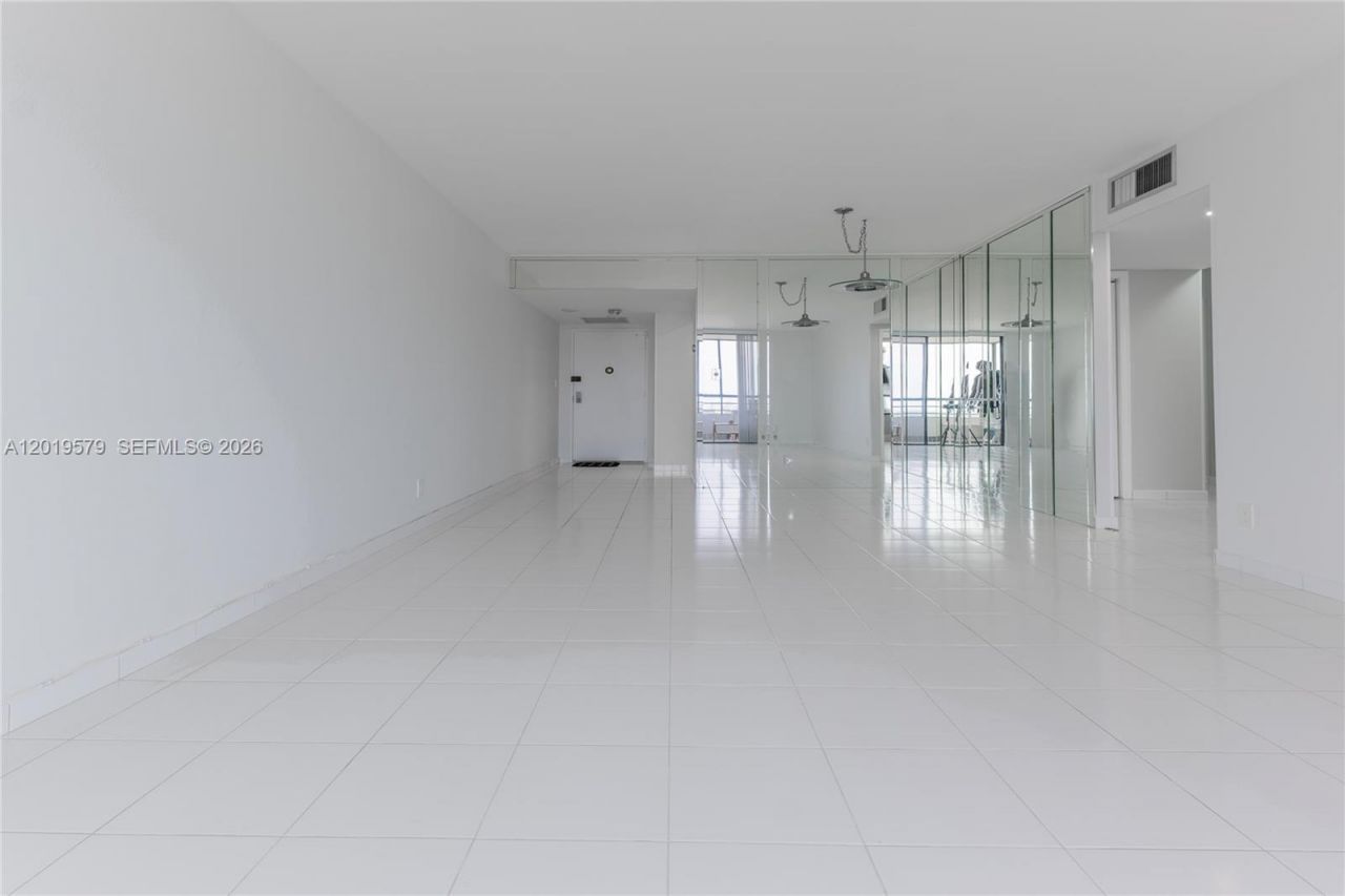 500 Three Islands Blvd , Unit 1110, Hallandale Beach, FL 33009 Photo