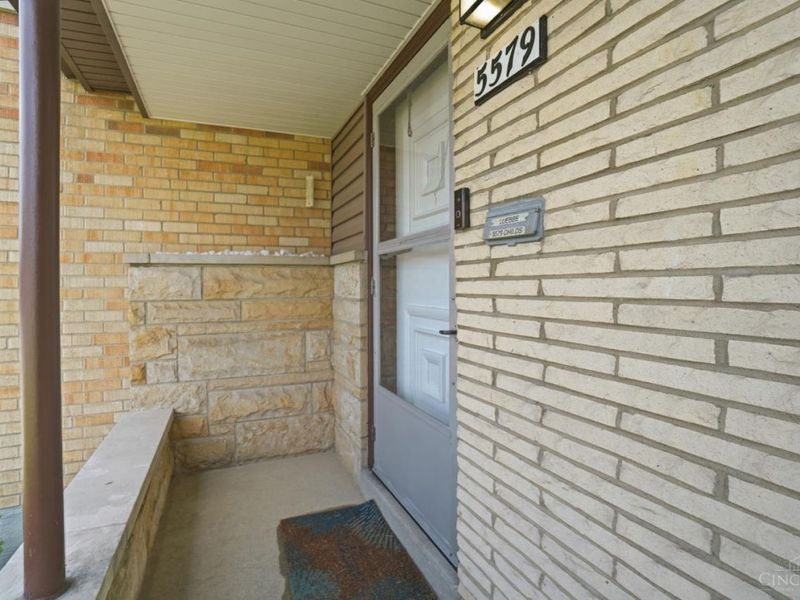 5579 Childs Avenue, Green Township, OH 45248 Photo 4