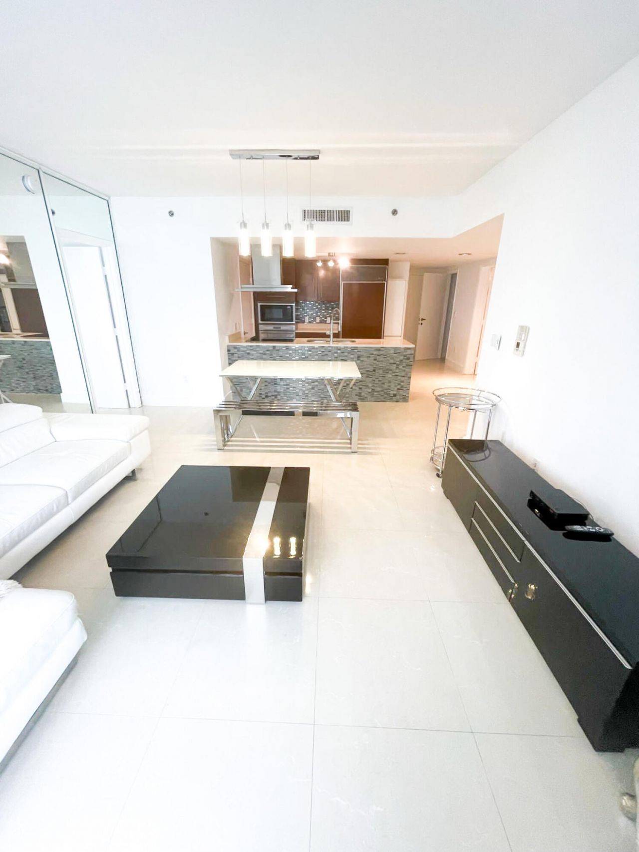 495 Brickell, Unit 2611, Miami, FL 33131 Photo
