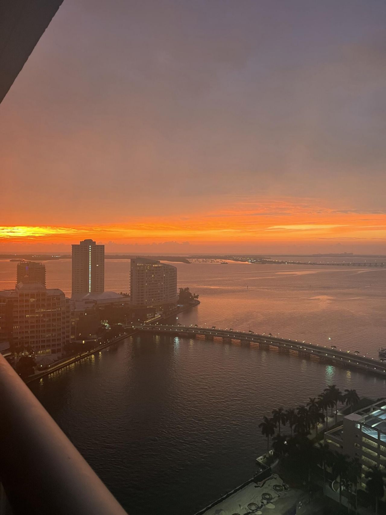 495 Brickell, Unit 2611, Miami, FL 33131 Photo