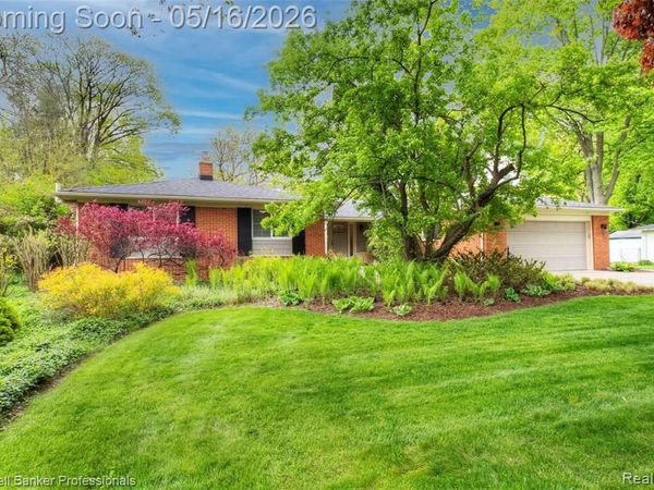 3540 Tothill Drive, Troy, MI 48084