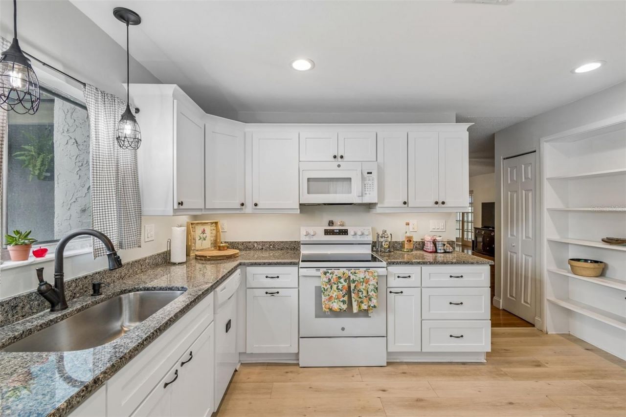 4733 Ridge Point Drive , Tampa, FL 33624 Photo