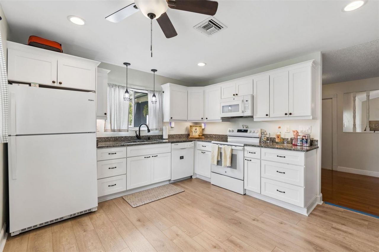 4733 Ridge Point Drive, Tampa, FL 33624 Photo