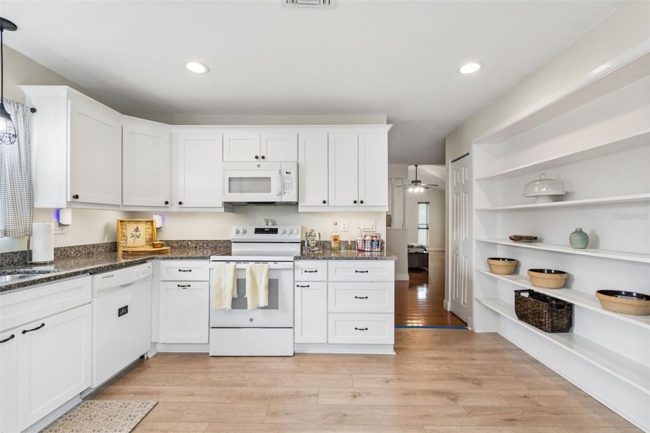 4733 Ridge Point Drive, Tampa, FL 33624 Photo