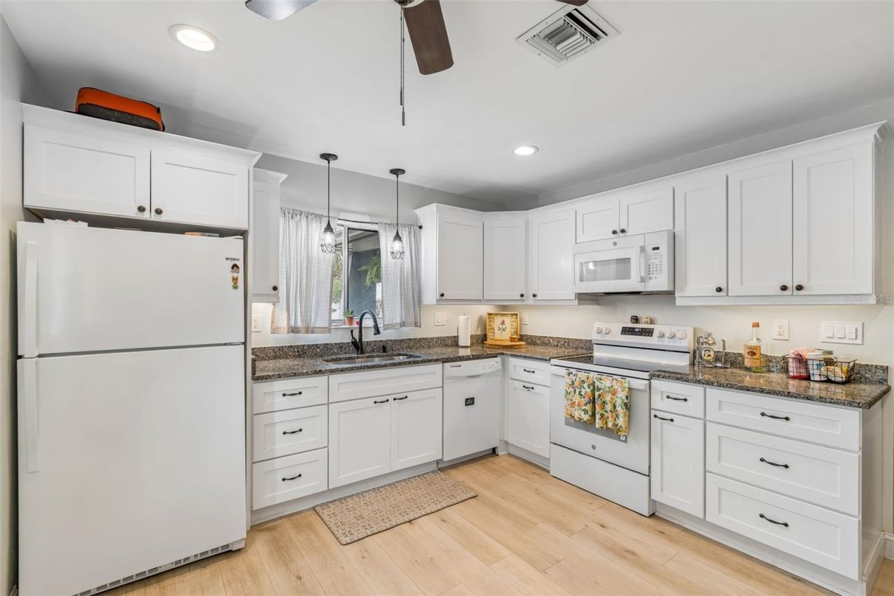 4733 Ridge Point Drive , Tampa, FL 33624 Photo