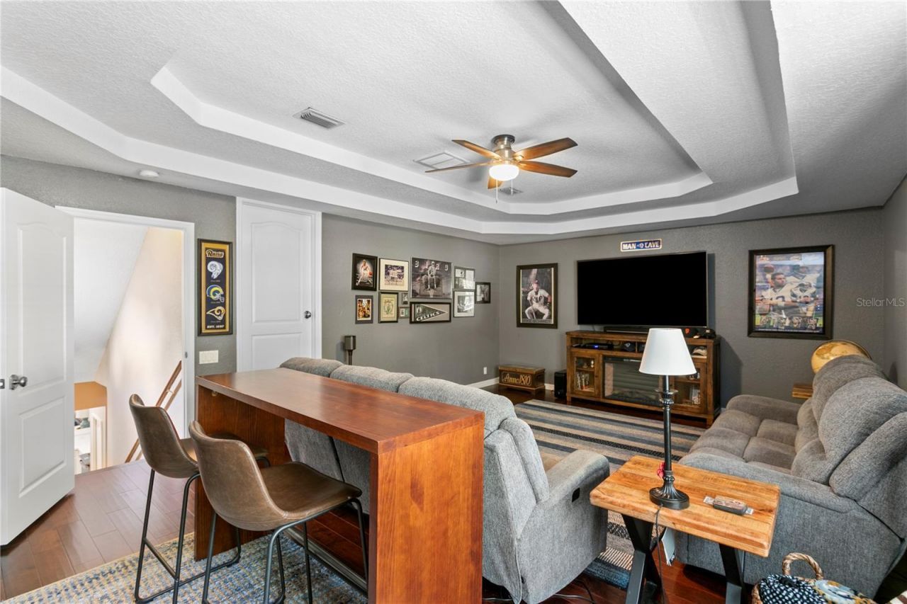 10237 Garden Alcove Drive, Tampa, FL 33647 Photo