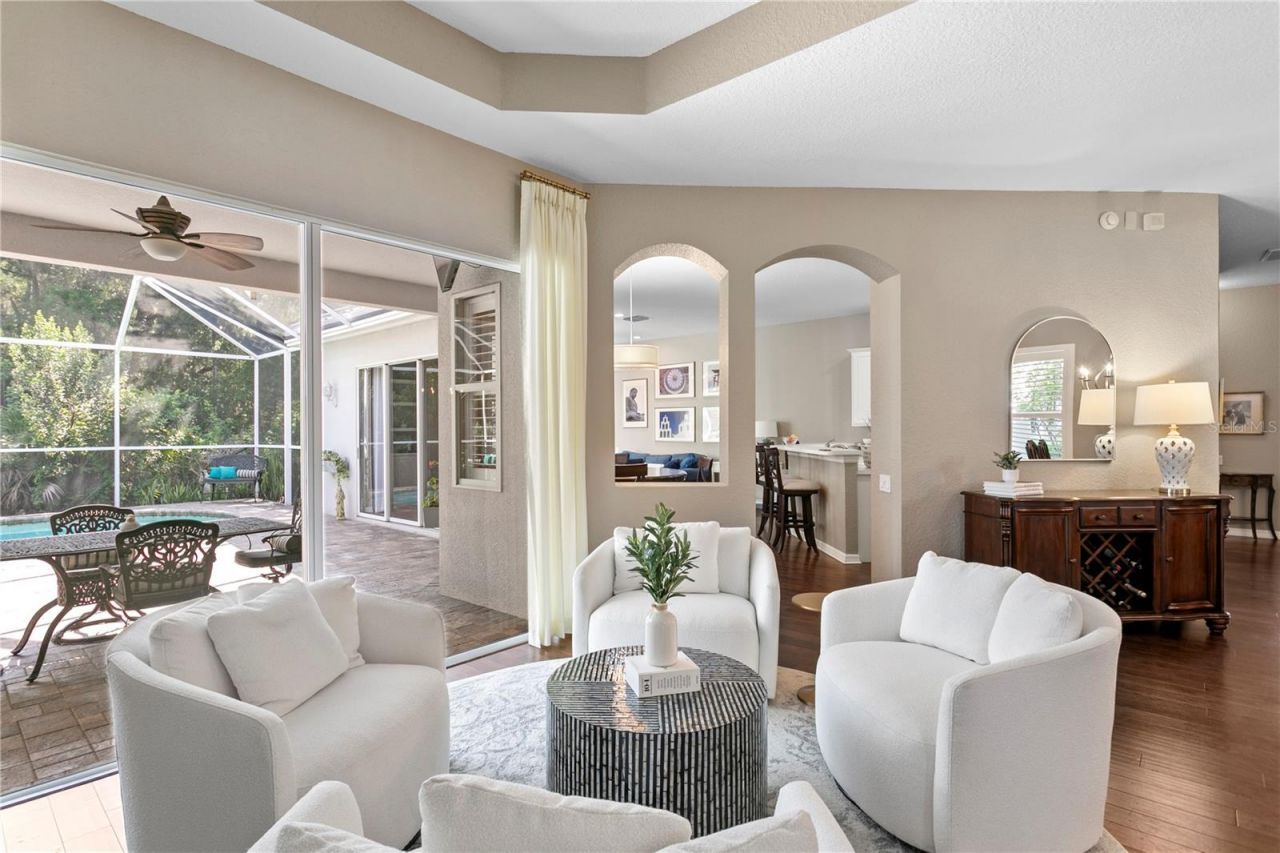 10237 Garden Alcove Drive, Tampa, FL 33647 Photo