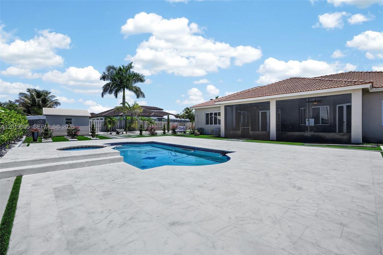 32204 SW 205th Ave, Homestead, FL 33030 Photo