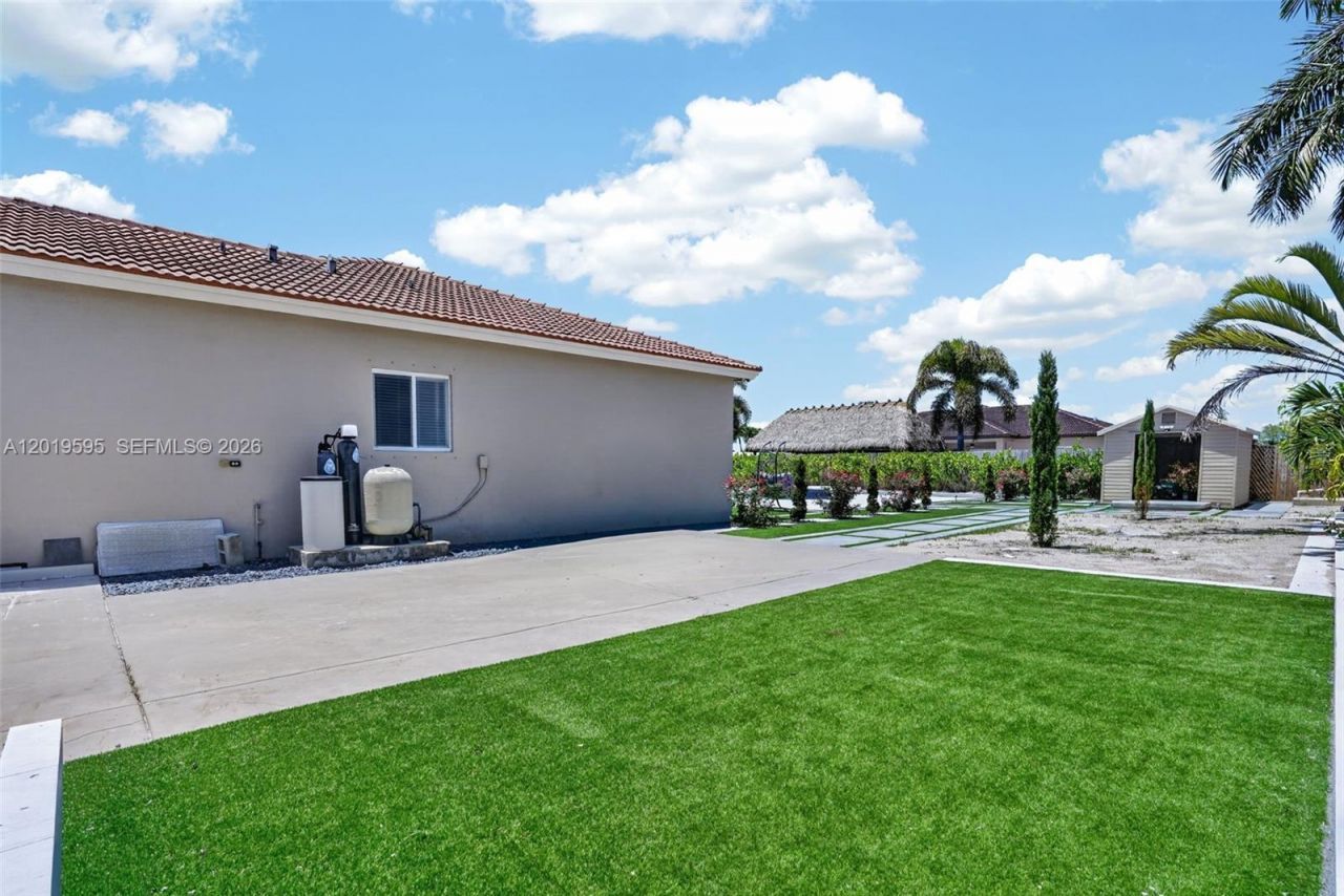 32204 SW 205th Ave, Homestead, FL 33030 Photo