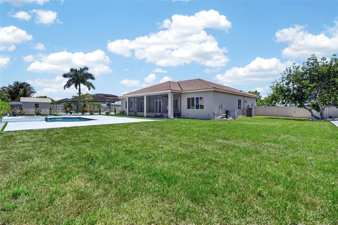 32204 SW 205th Ave, Homestead, FL 33030 Photo
