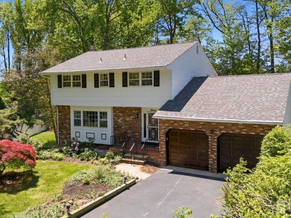 7 Oakland Road , Old Bridge, NJ 08857
