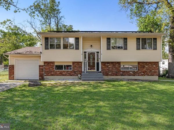6 MISSOURI TERRACE, BROWNS MILLS, NJ 08015