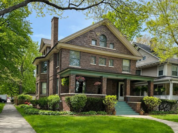 1101 Forest Avenue , Wilmette, IL 60091