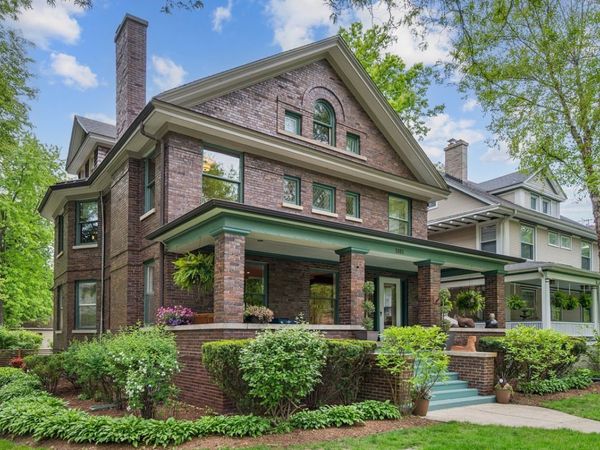 1101 Forest Avenue , Wilmette, IL 60091