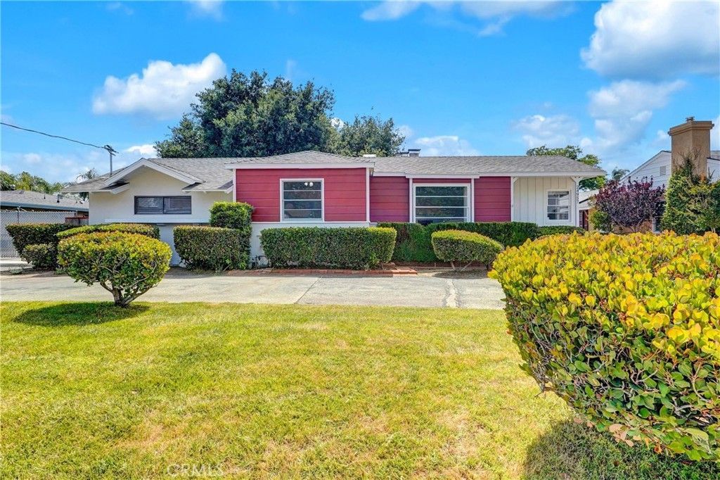 24957 Chestnut, Newhall, CA 91321 Main Photo