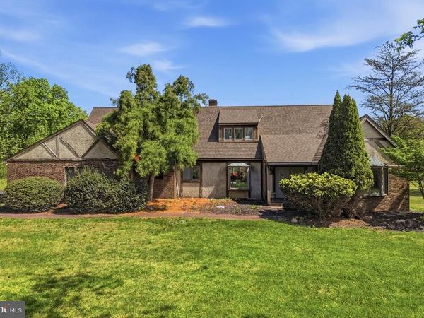 2045 ADAMS ROAD, EAST GREENVILLE, PA 18041