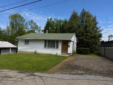 18 W 2nd Street, Fredericktown, OH 43019