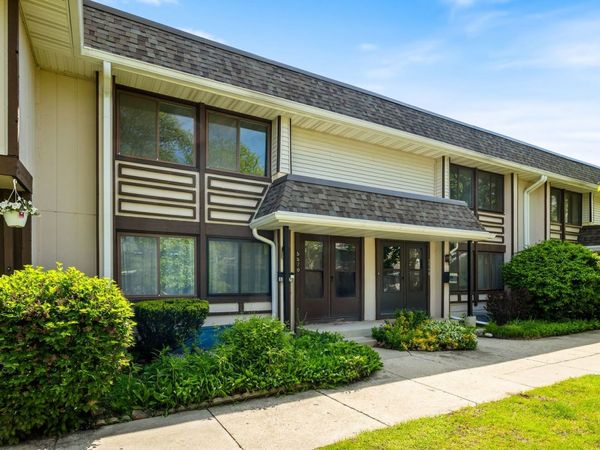 5570 Court F , Hanover Park, IL 60133