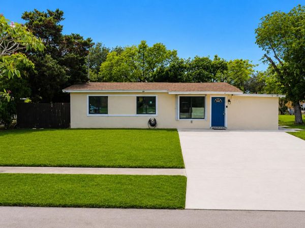 5700 SW 37th Court, Davie, FL 33314