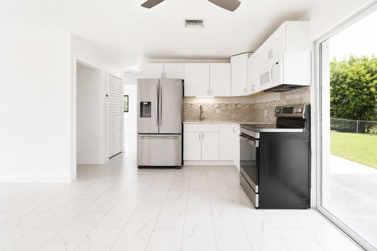 5700 SW 37th Court, Davie, FL 33314 Photo