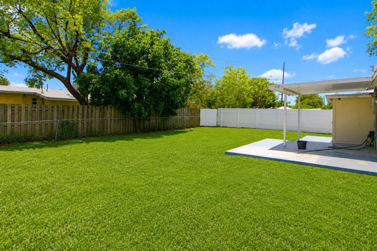 5700 SW 37th Court, Davie, FL 33314 Photo