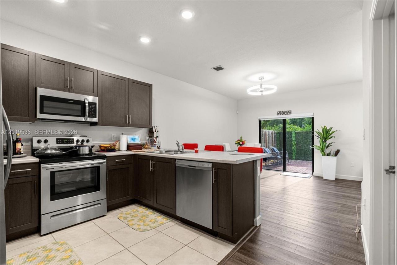 24486 SW 119th Pl , Homestead, FL 33032 Photo