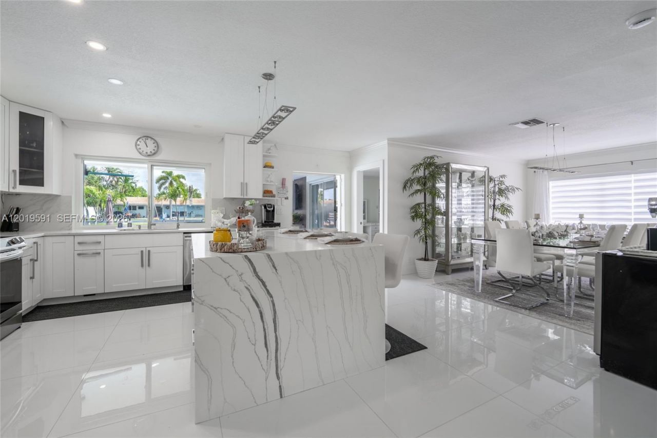 1465 NE 53rd St, Fort Lauderdale, FL 33334 Photo