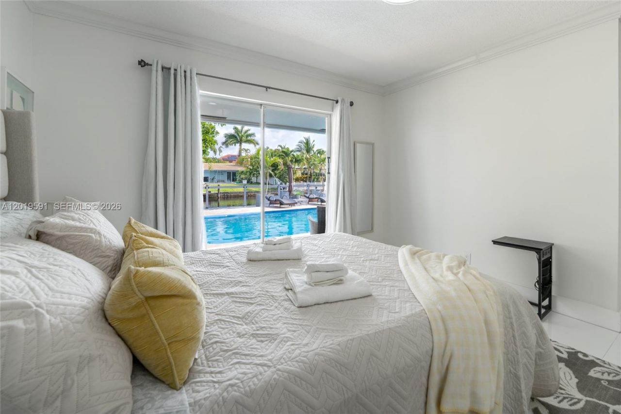 1465 NE 53rd St, Fort Lauderdale, FL 33334 Photo