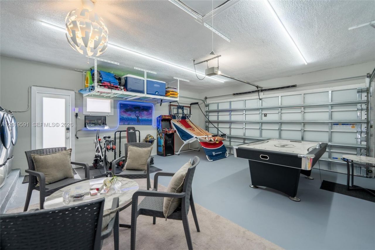 1465 NE 53rd St, Fort Lauderdale, FL 33334 Photo