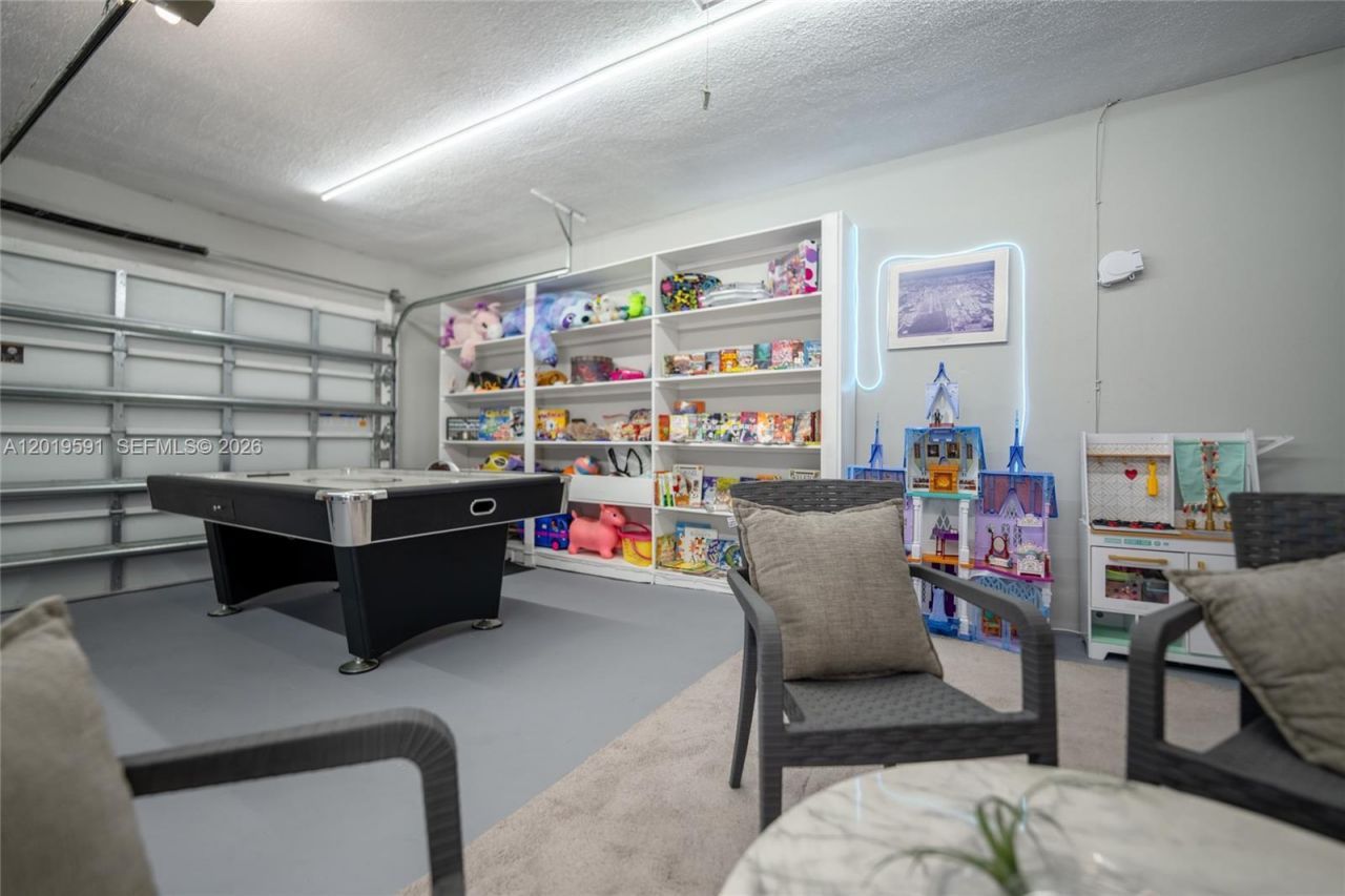 1465 NE 53rd St, Fort Lauderdale, FL 33334 Photo