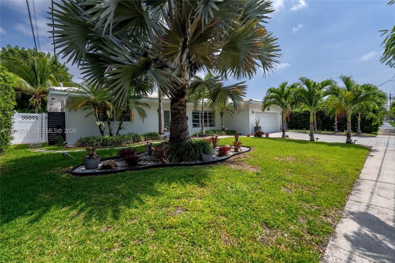 1465 NE 53rd St, Fort Lauderdale, FL 33334 Photo