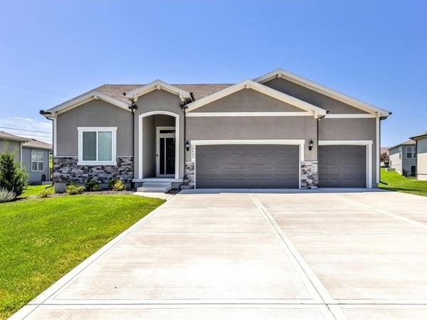 19002 Millview Street, Spring Hill, KS 66083