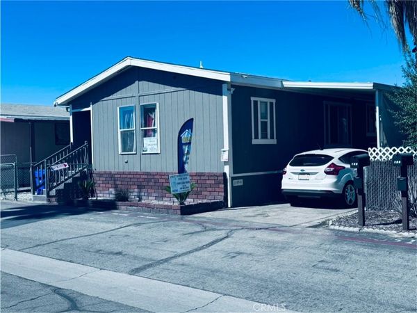 250 N Linden, Unit 250, Rialto, CA 92376