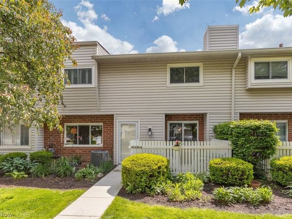 4310 Hyde Park , Unit 4, North Olmsted, OH 44070