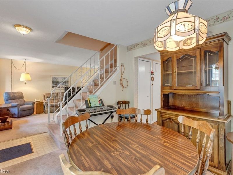 4310 Hyde Park, Unit 4, North Olmsted, OH 44070 Photo 10