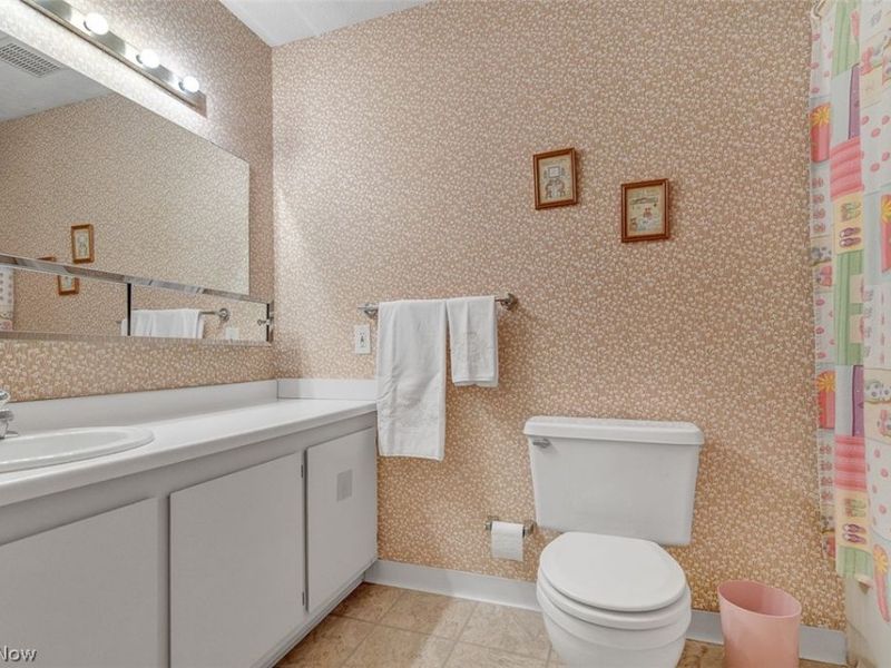 4310 Hyde Park, Unit 4, North Olmsted, OH 44070 Photo 20