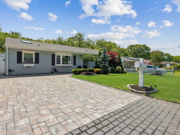 24 Brandeis Road, Old Bridge, NJ 08857