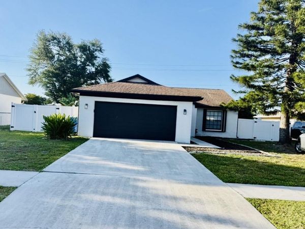10863 Dalmany Way, Royal Palm Beach, FL 33411