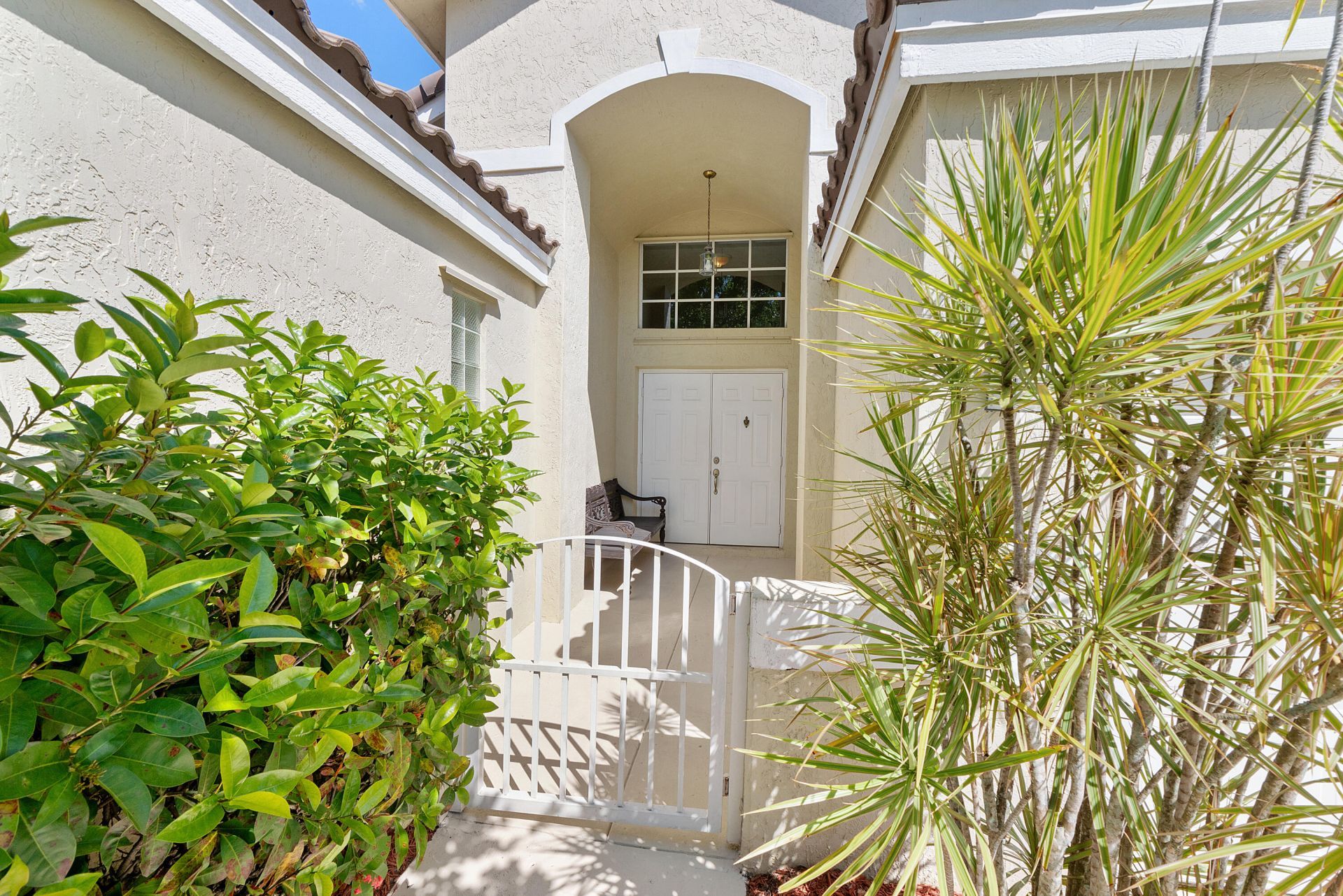 2016 Island Circle, Weston, FL 33326 Photo
